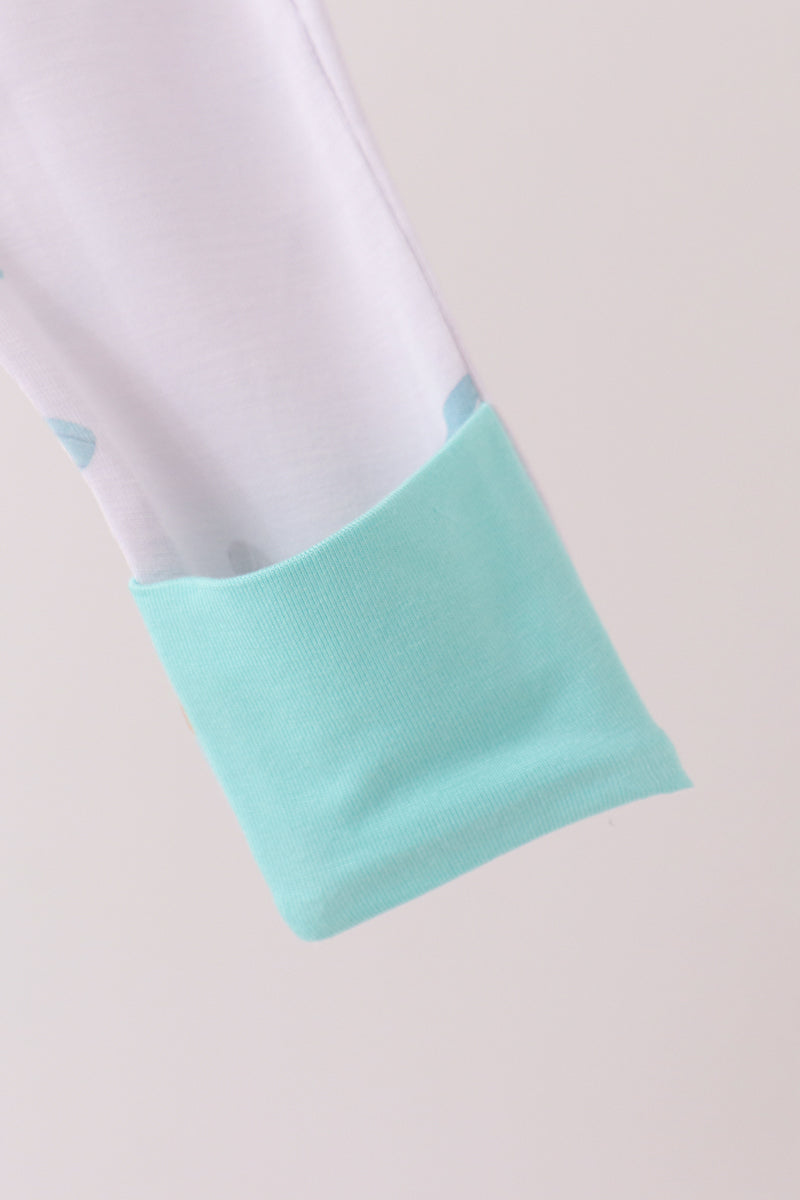  Aaria Tees