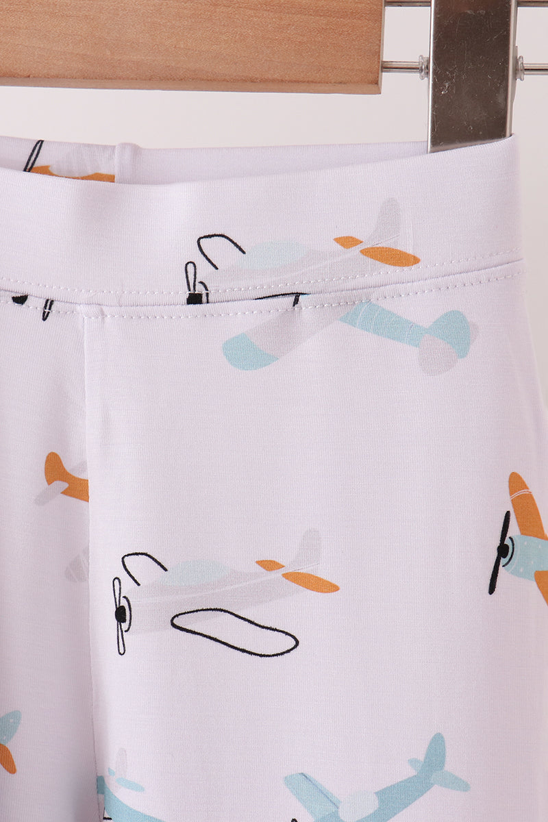  Aaria Tees