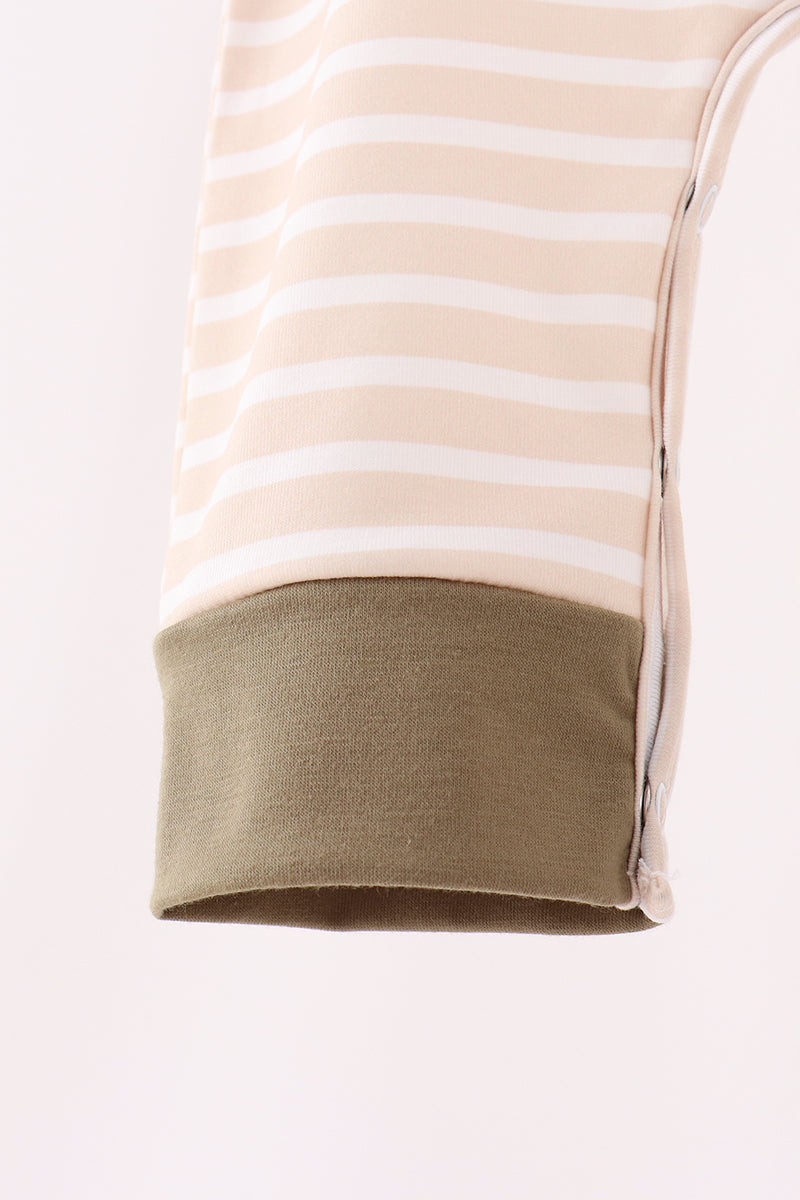  Aaria Tees