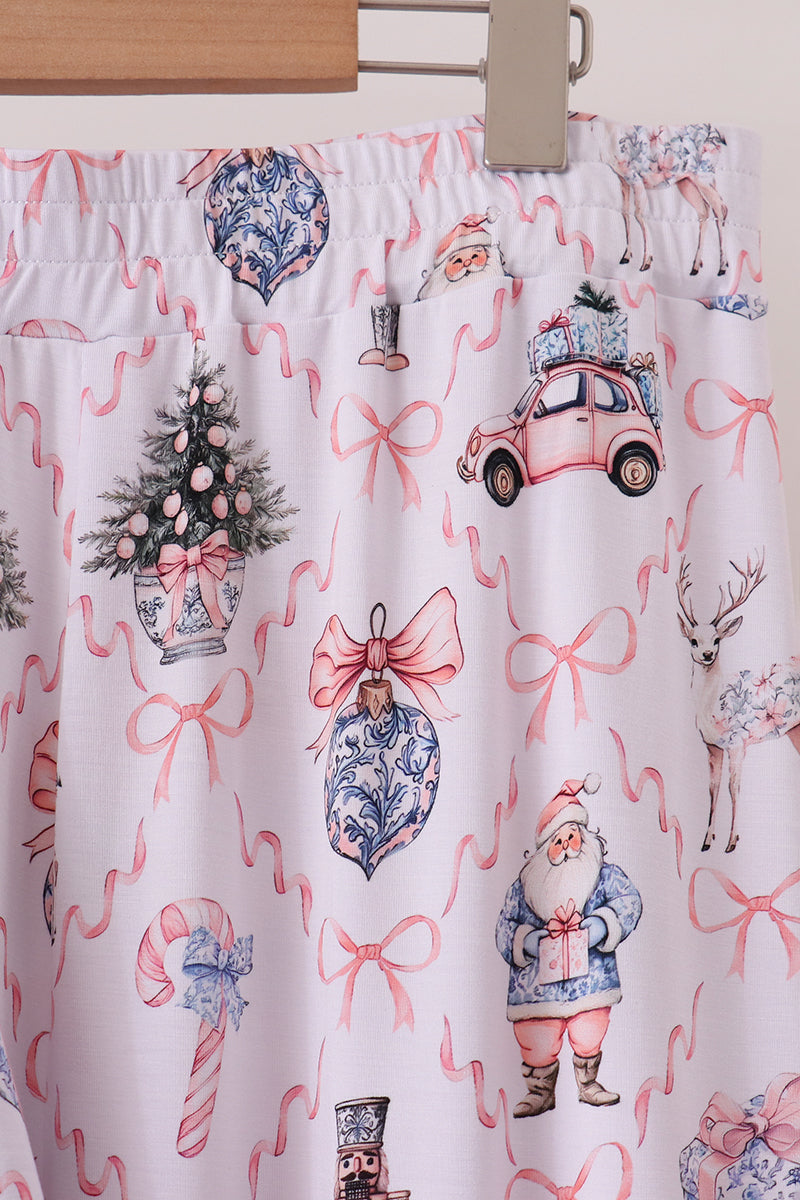 Aaria Tees