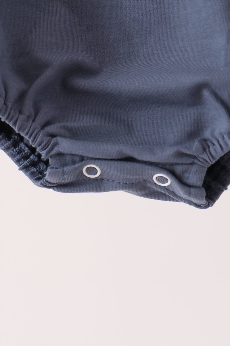  Aaria Tees