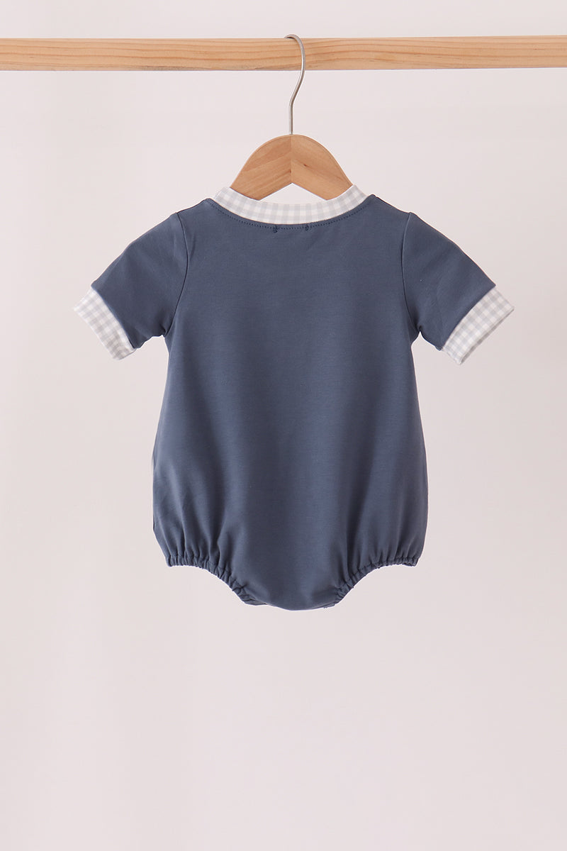  Aaria Tees