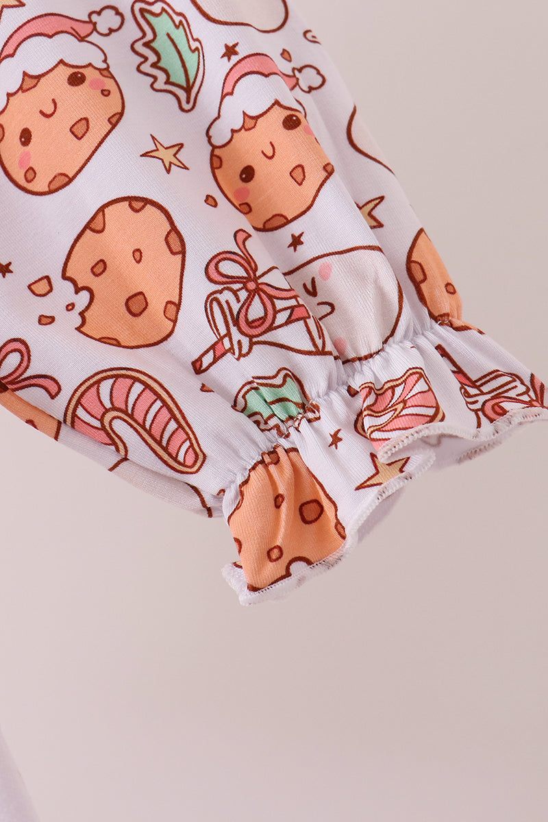  Aaria Tees