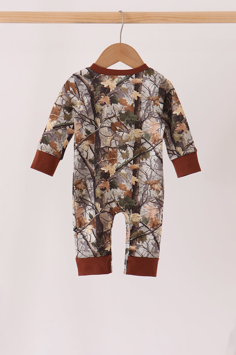  Aaria Tees