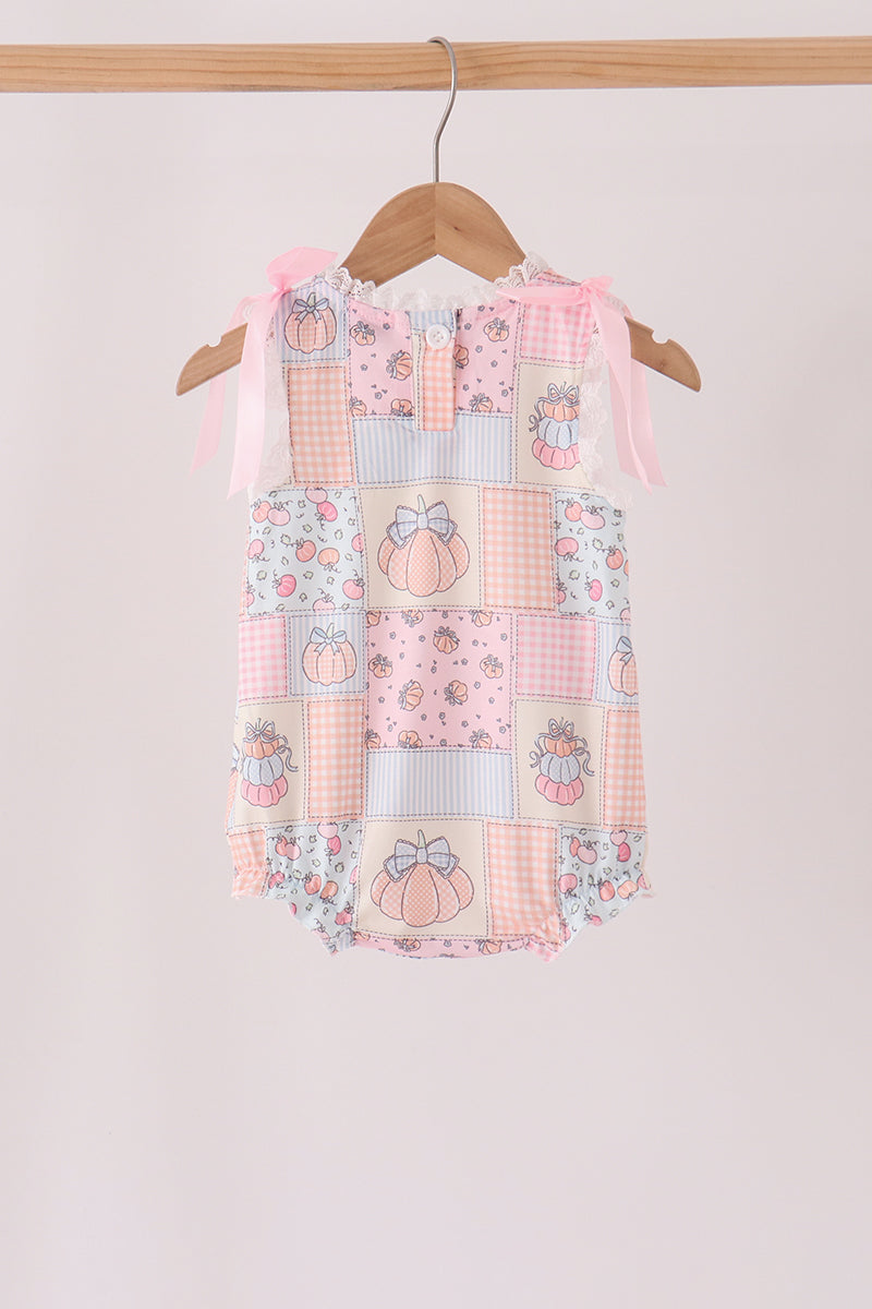  Aaria Tees