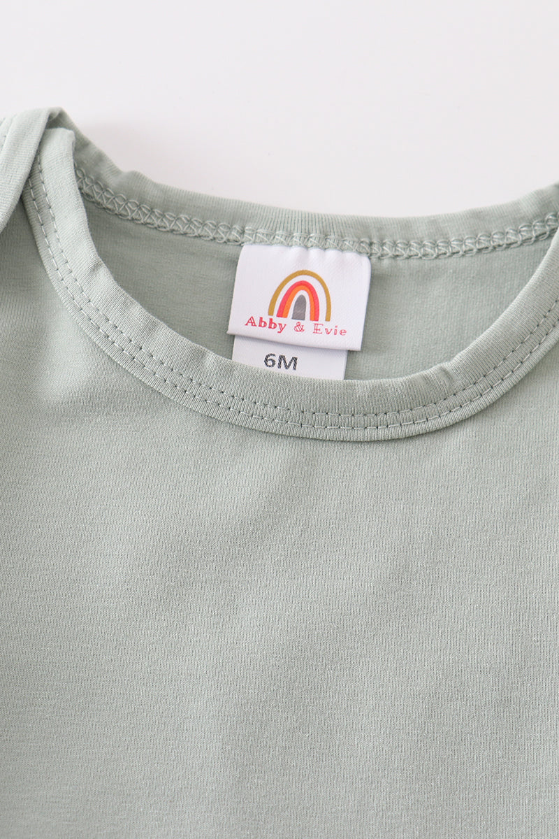  Aaria Tees