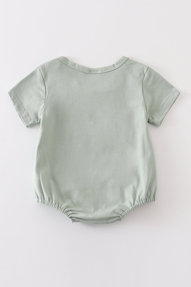  Aaria Tees