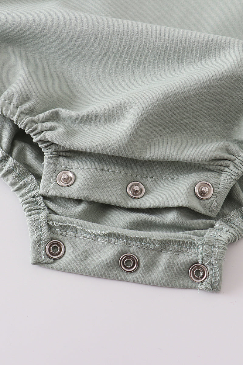  Aaria Tees