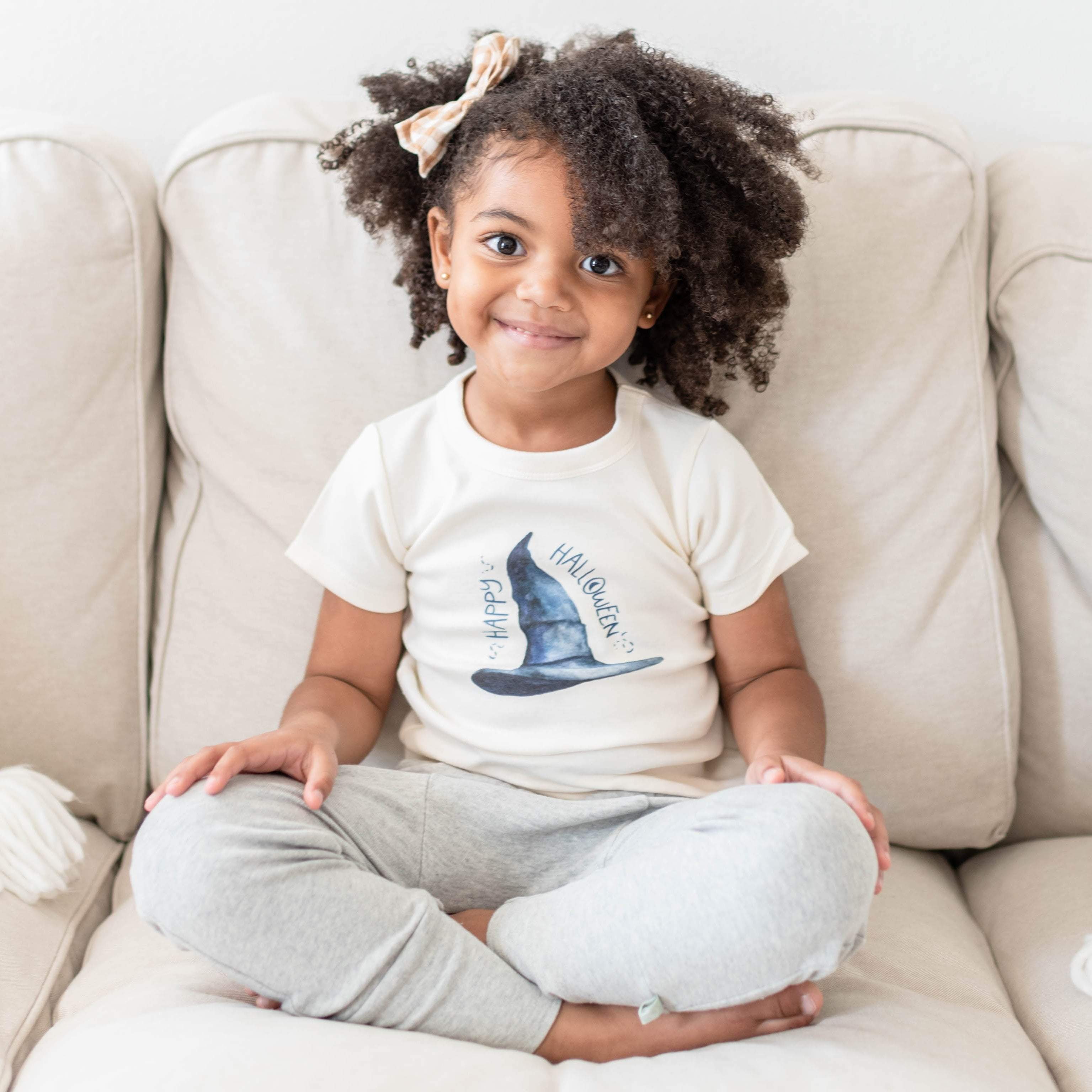graphic tee | halloween hat - Aaria Tees Aaria Tees