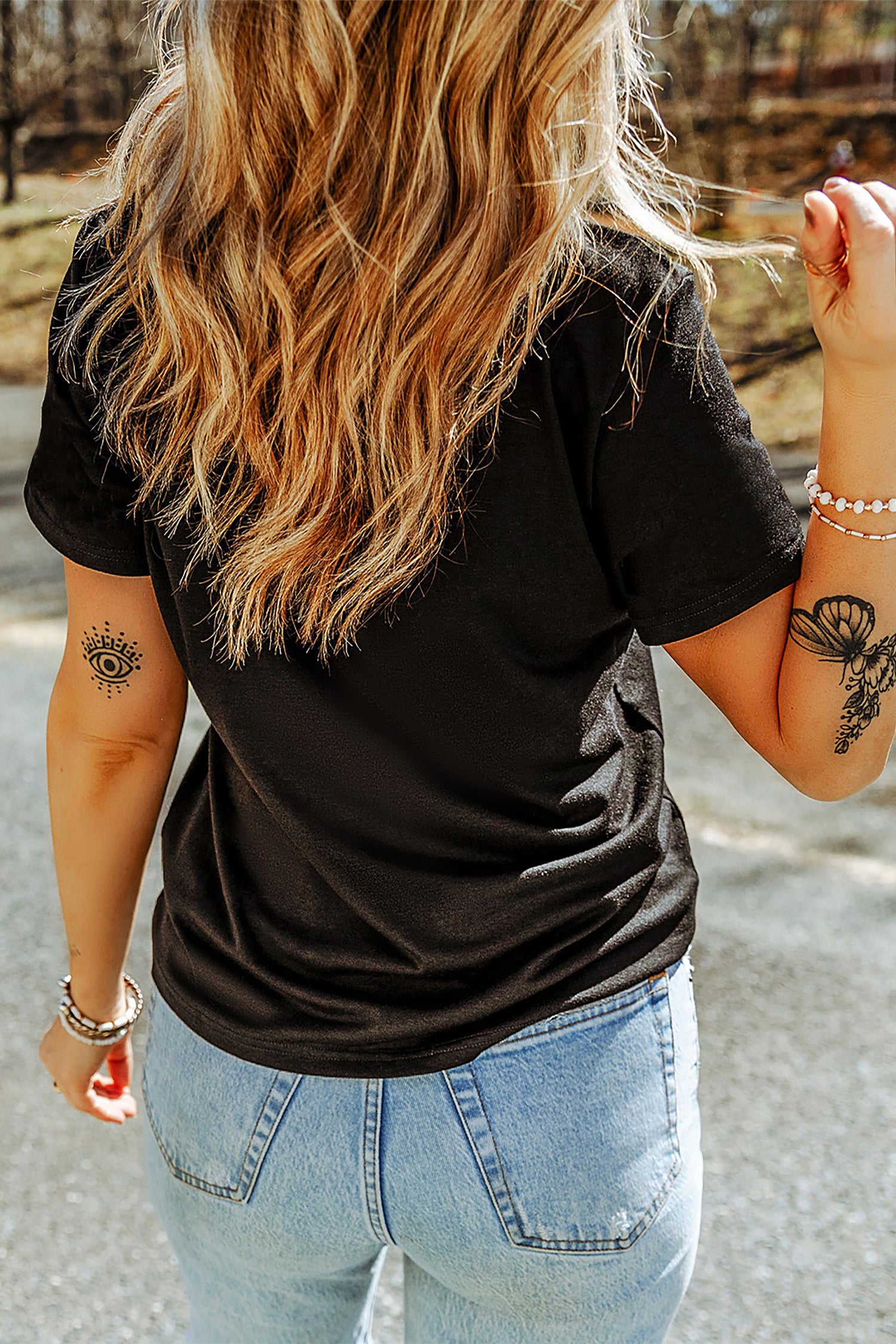  Aaria Tees
