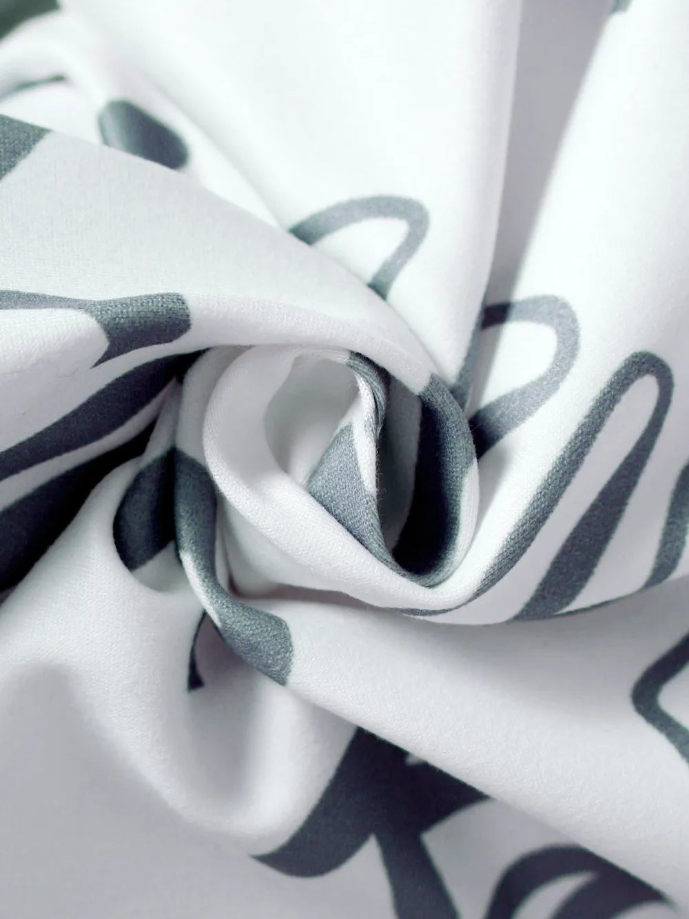  Aaria Tees