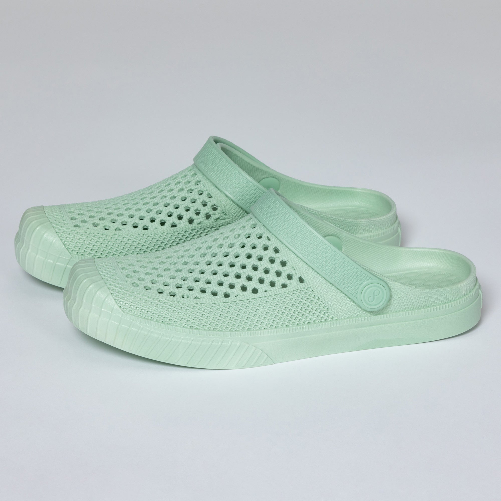 Casual Slip-On Clogs - Aaria Tees Aaria Tees