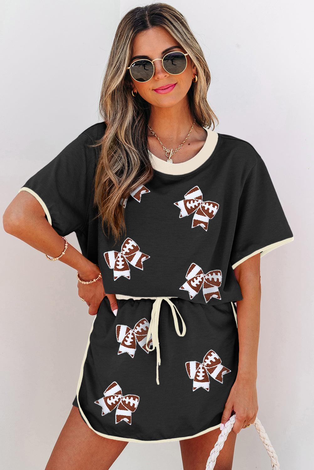  Aaria Tees