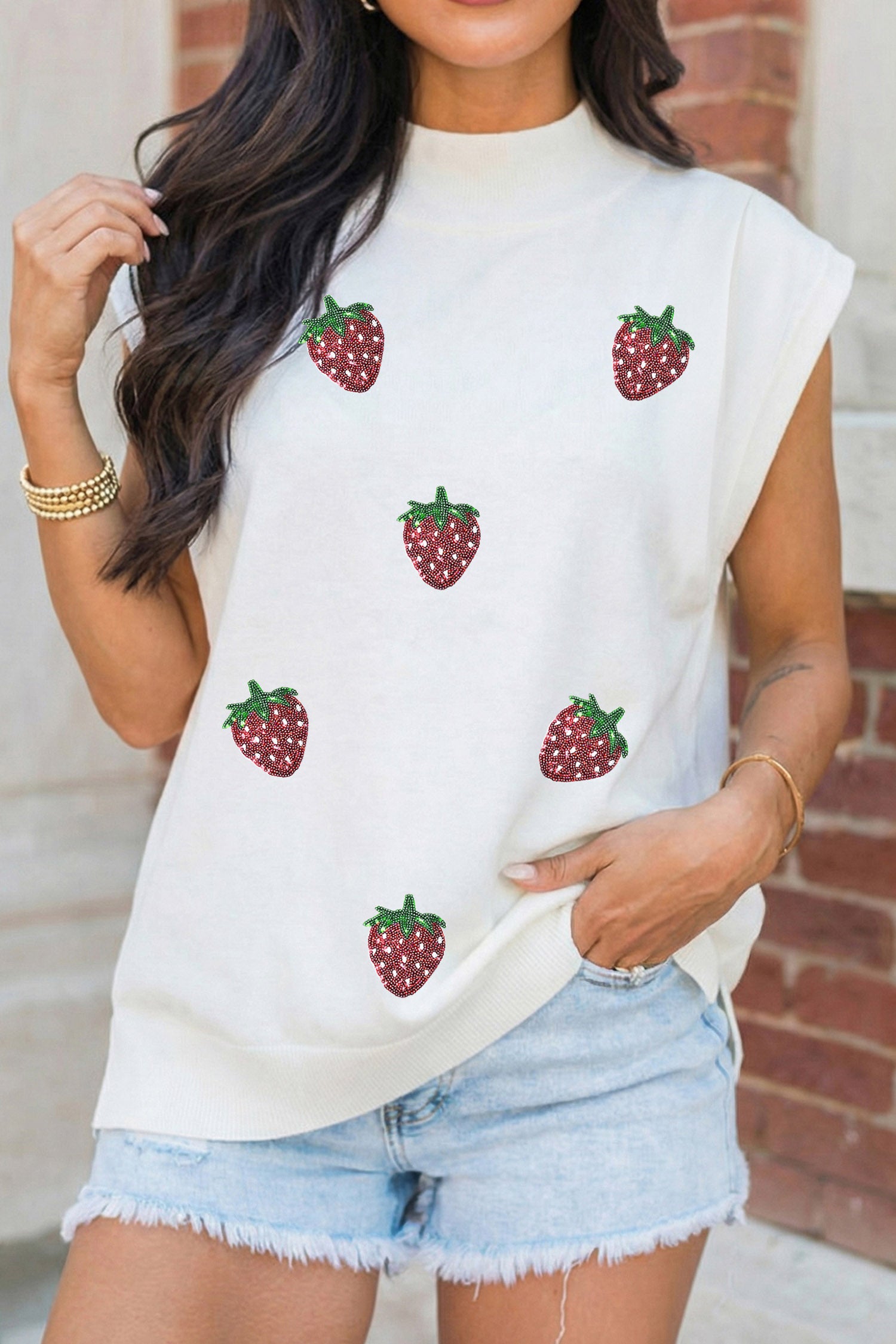  Aaria Tees
