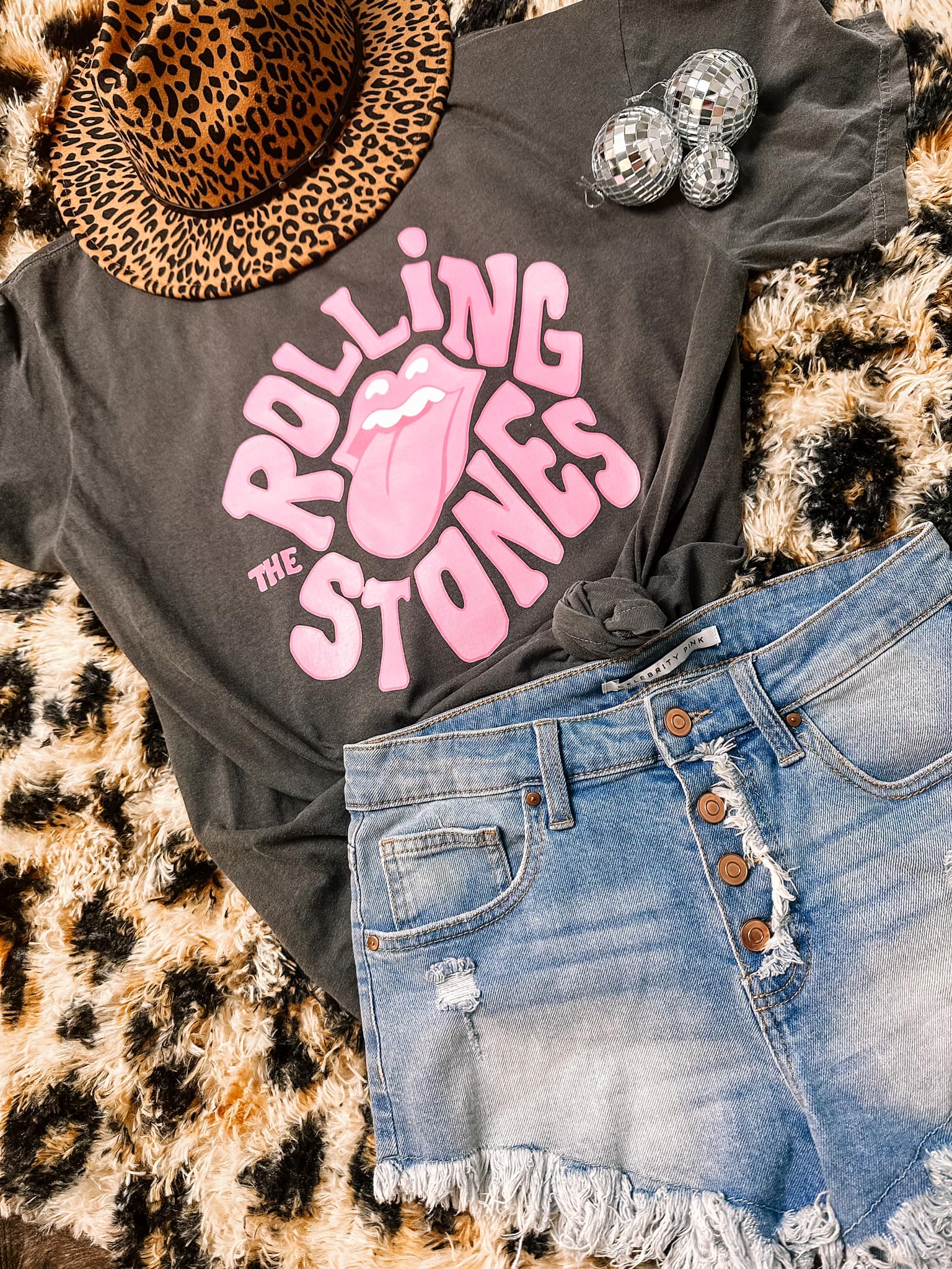 Pink Stones Comfort Colors Graphic Tee - Aaria Tees Aaria Tees