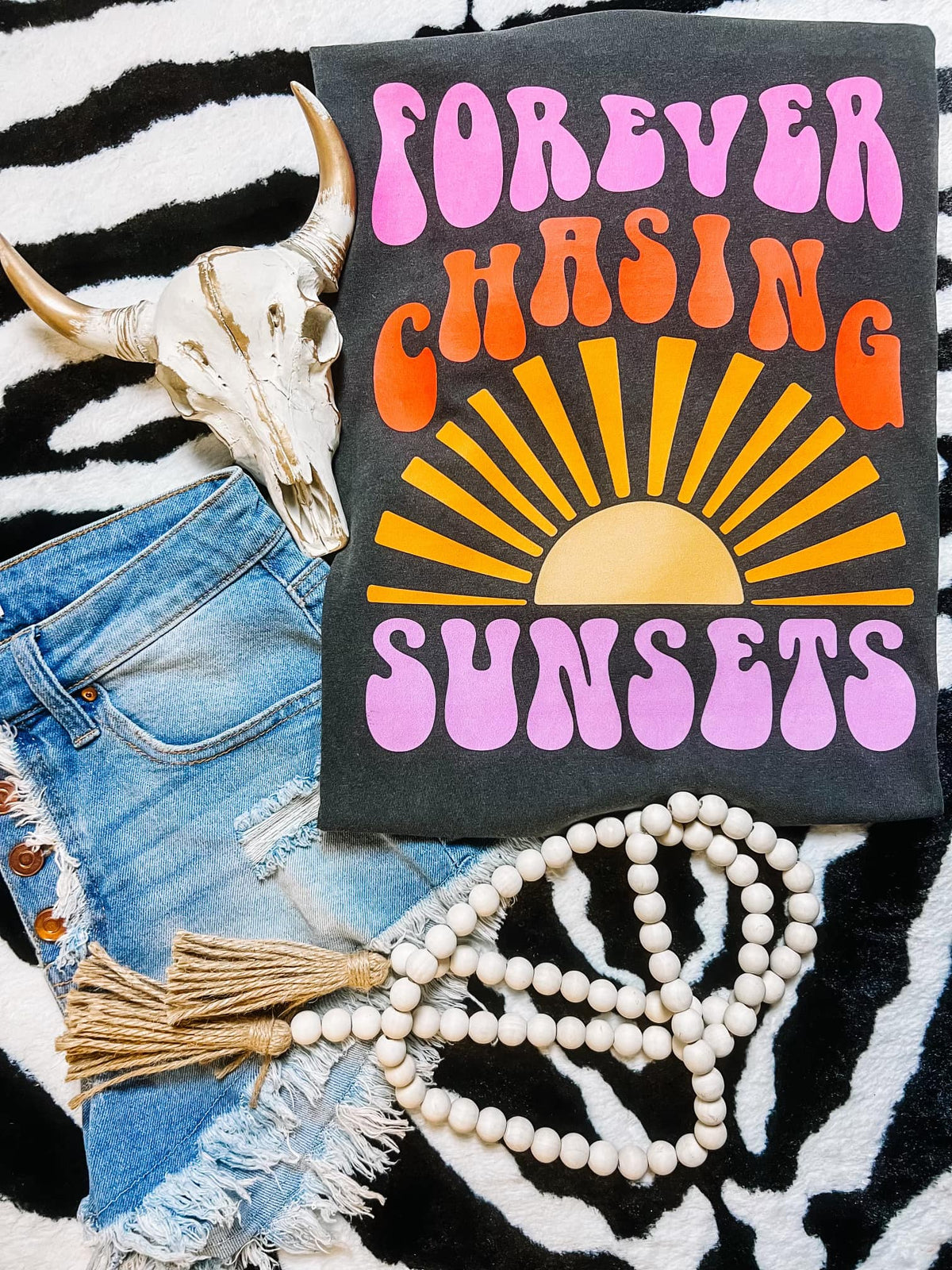 Forever Chasing Sunsets Graphic Tee - Aaria Tees