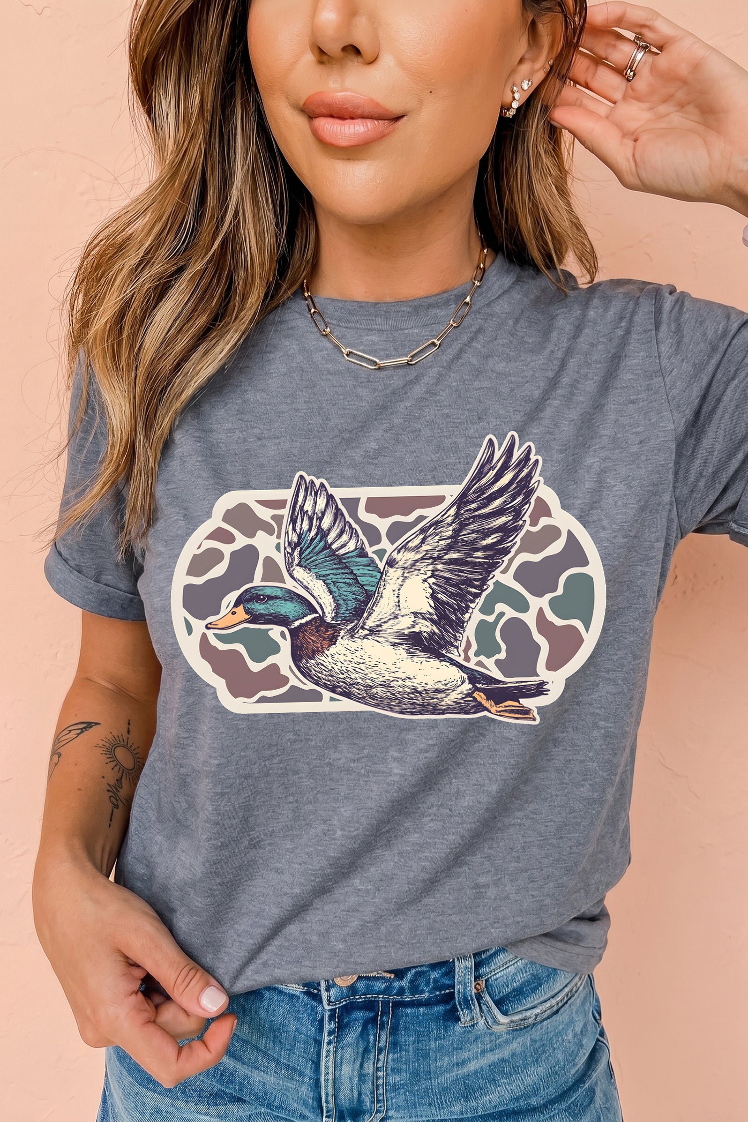 Aaria Tees