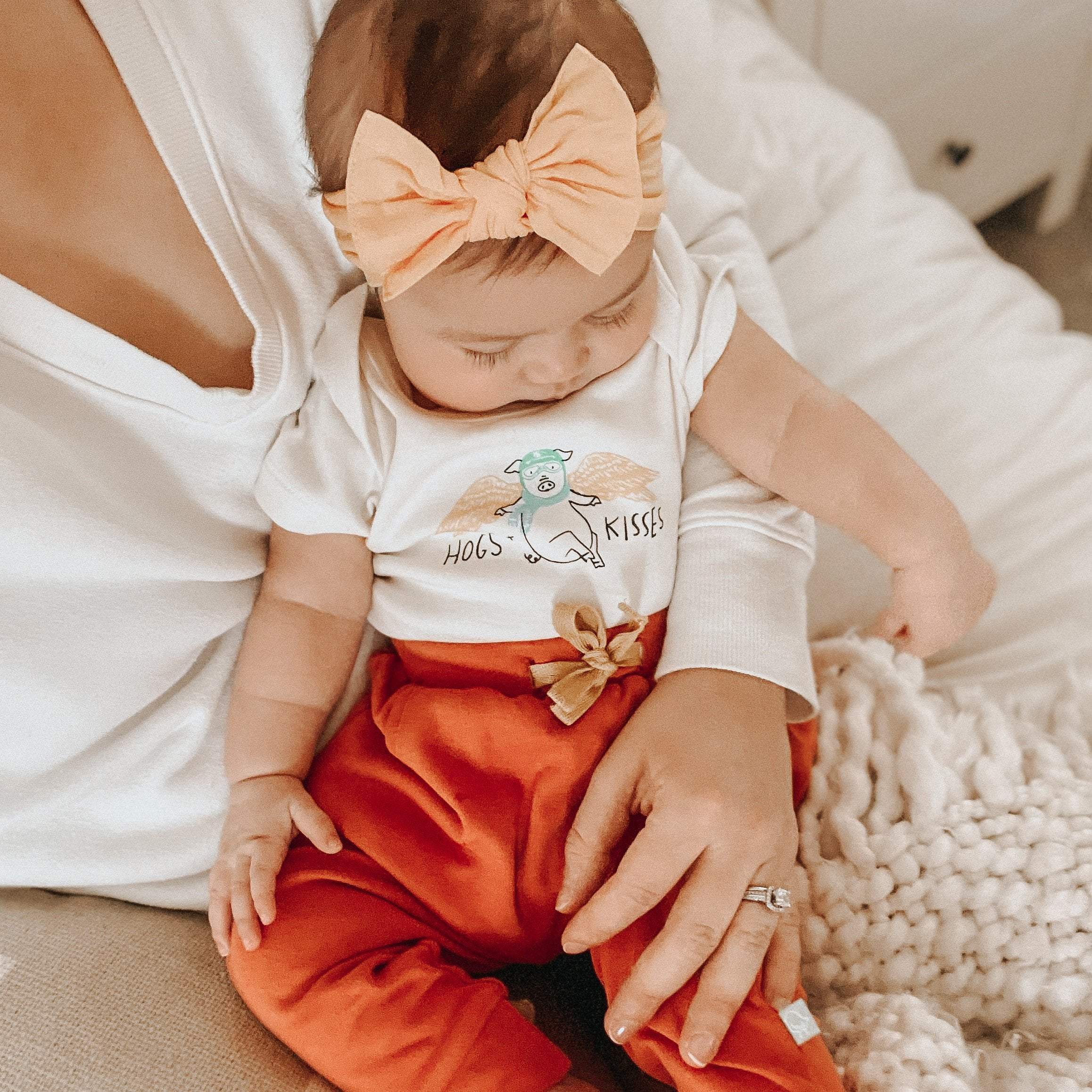 graphic bodysuit | hogs and kisses - Aaria Tees Aaria Tees