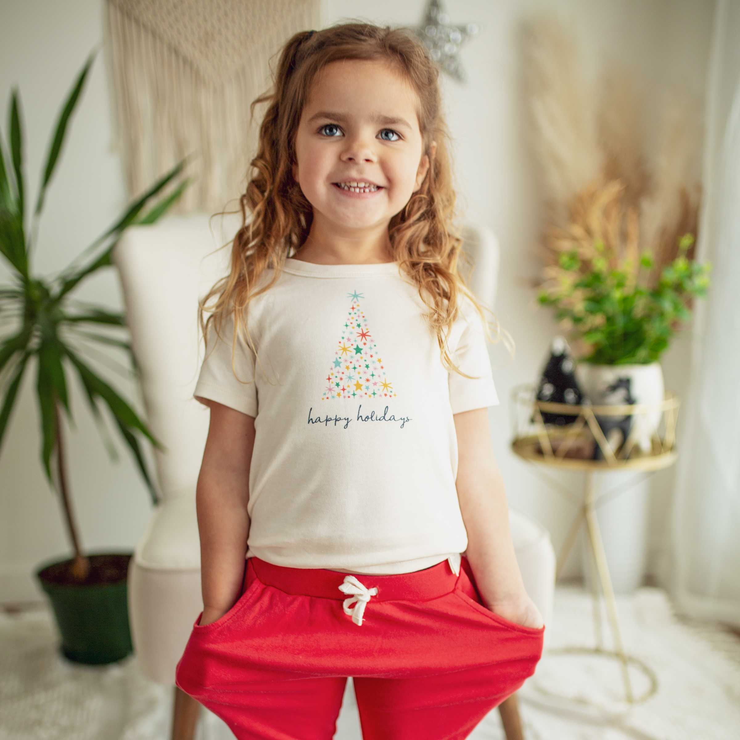 graphic tee | happy holidays tree - Aaria Tees Aaria Tees