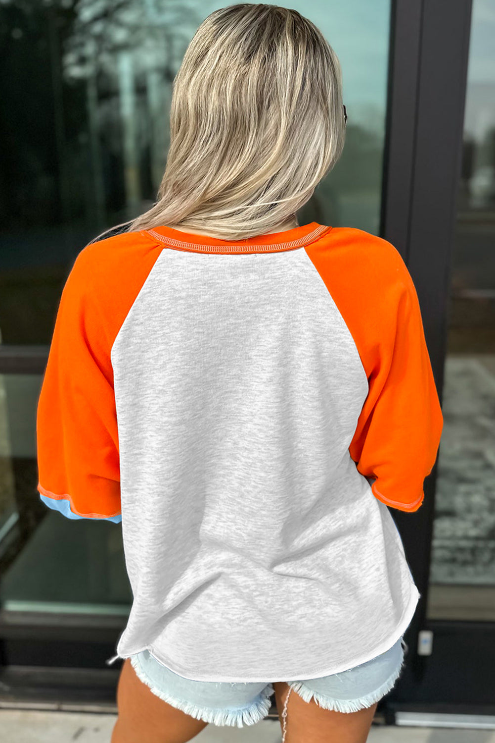  Aaria Tees