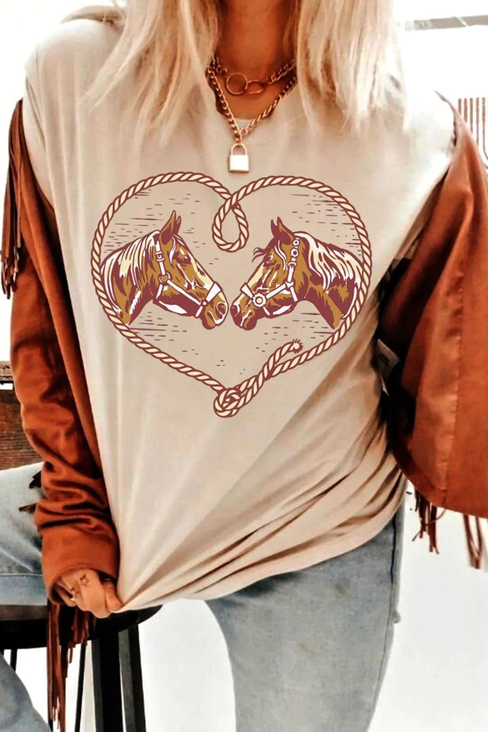  Aaria Tees