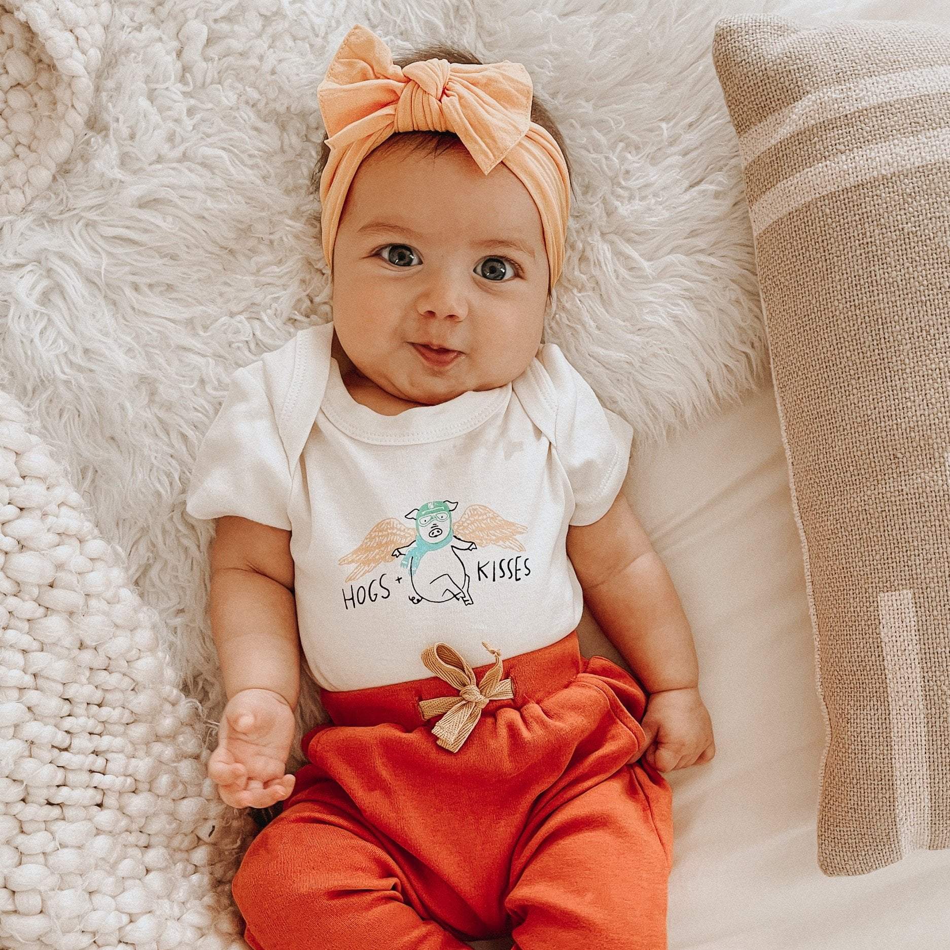 graphic bodysuit | hogs and kisses - Aaria Tees Aaria Tees