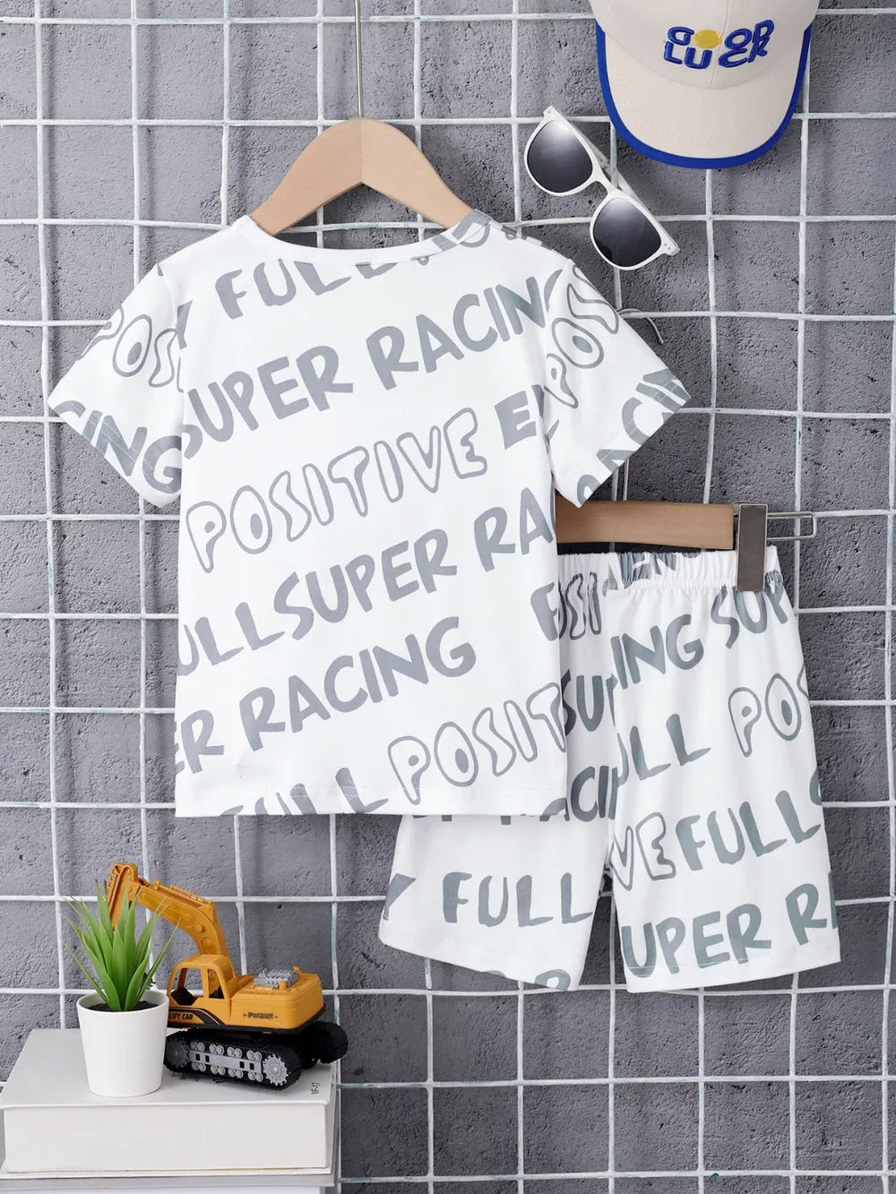  Aaria Tees