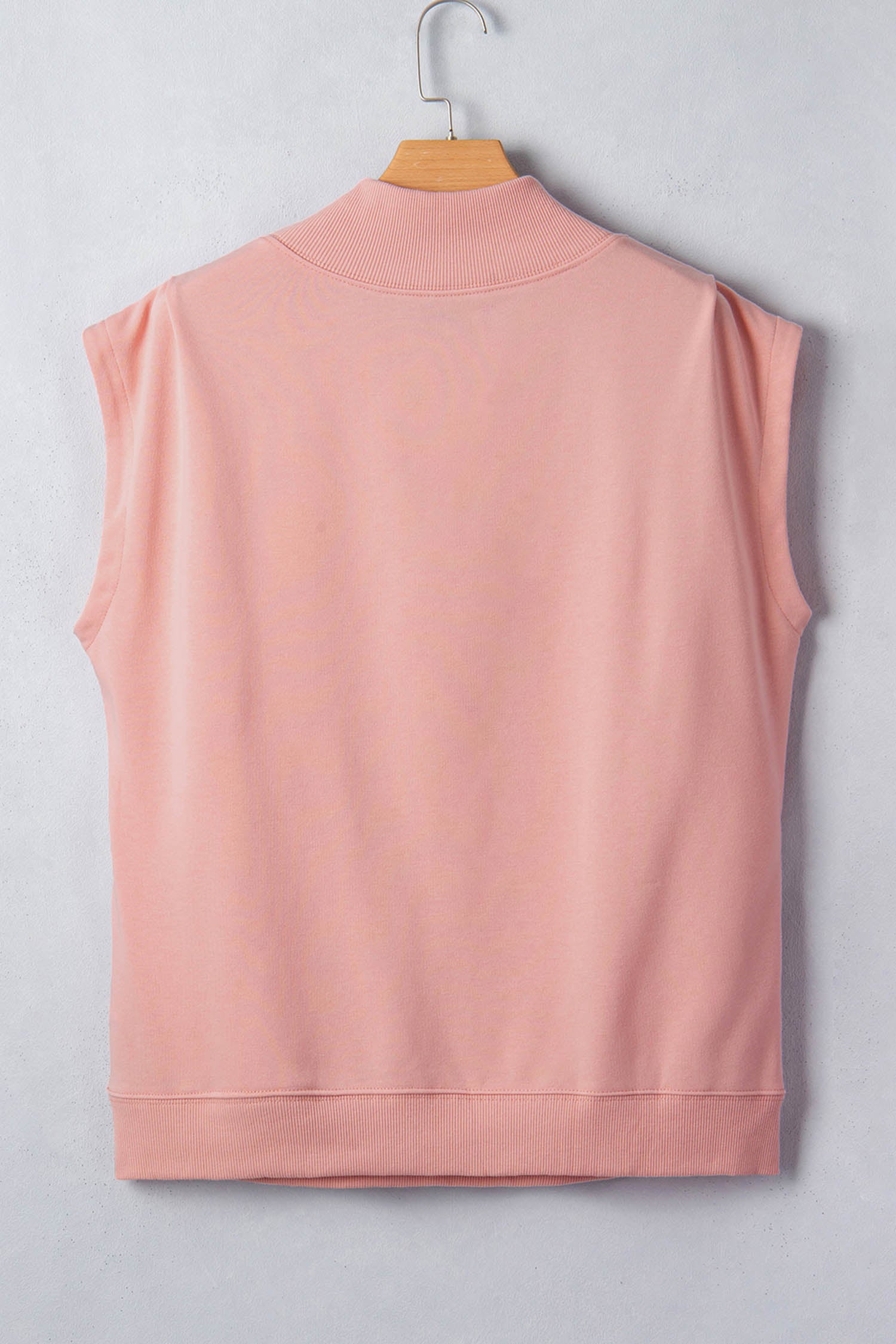  Aaria Tees