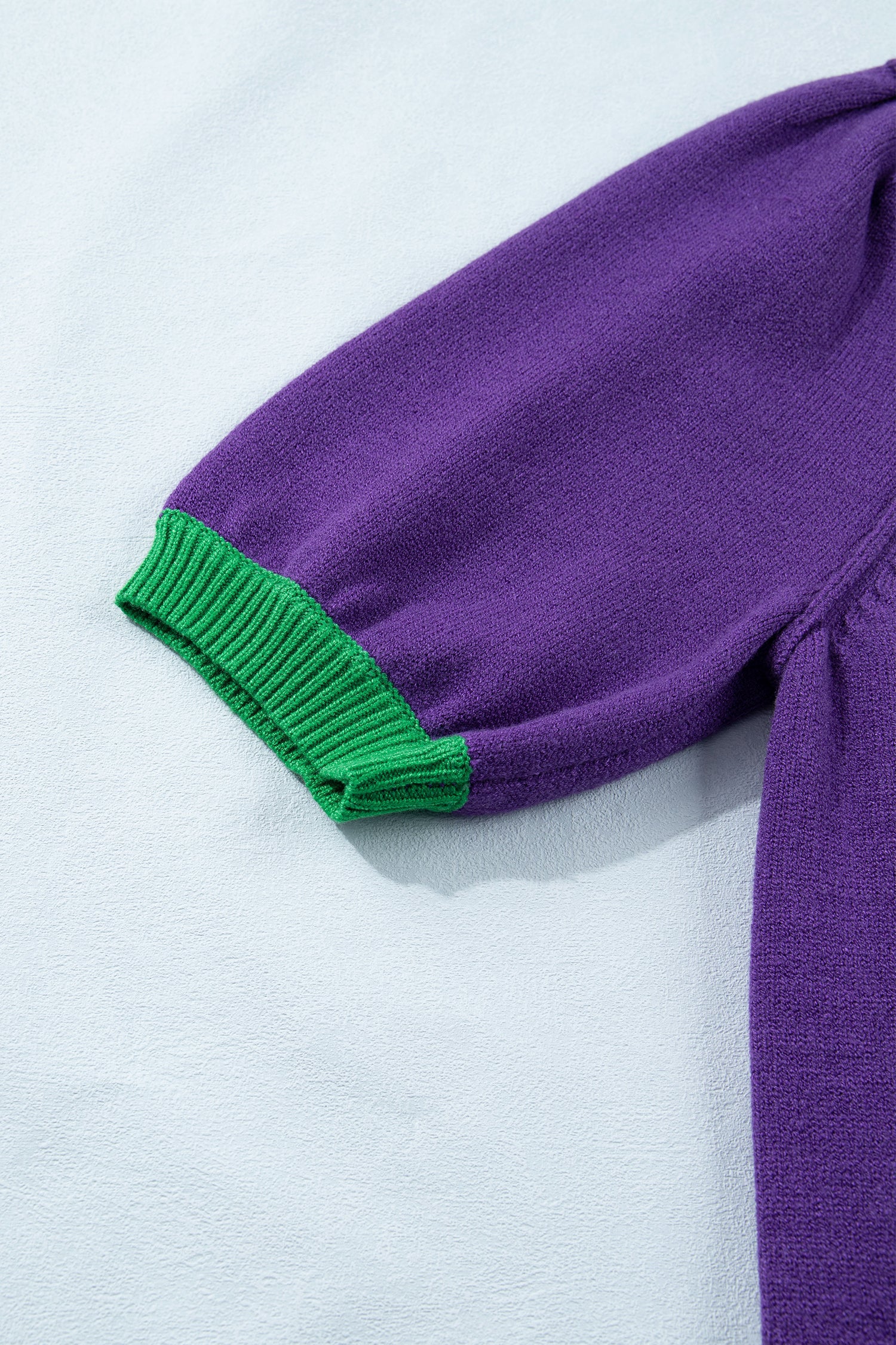  Aaria Tees
