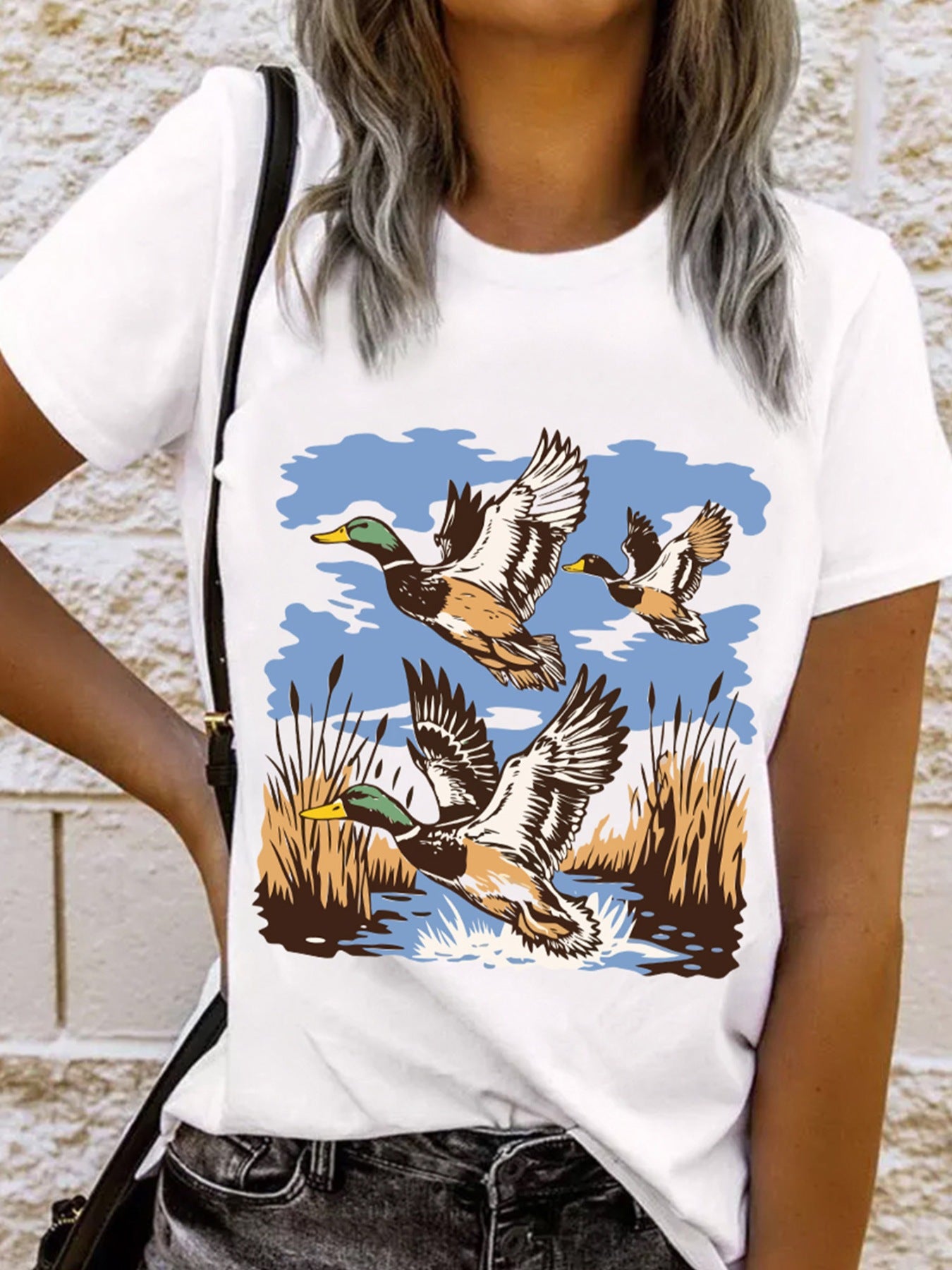 58c87b08-8575-4afd-b317-0aac29d18fbe-Max Aaria Tees