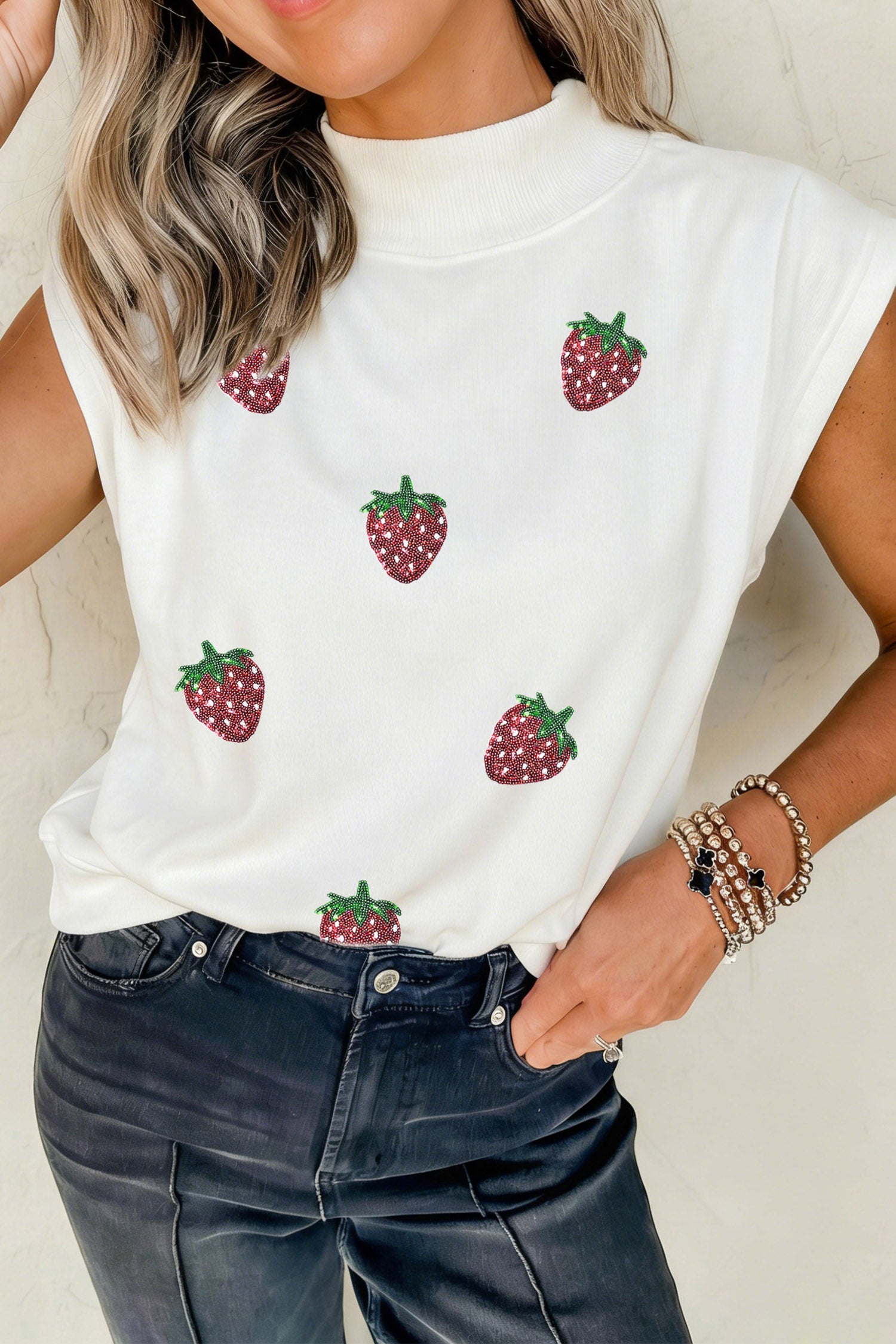  Aaria Tees