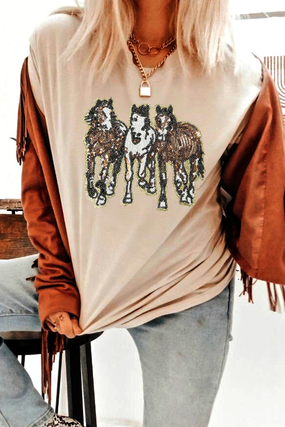  Aaria Tees