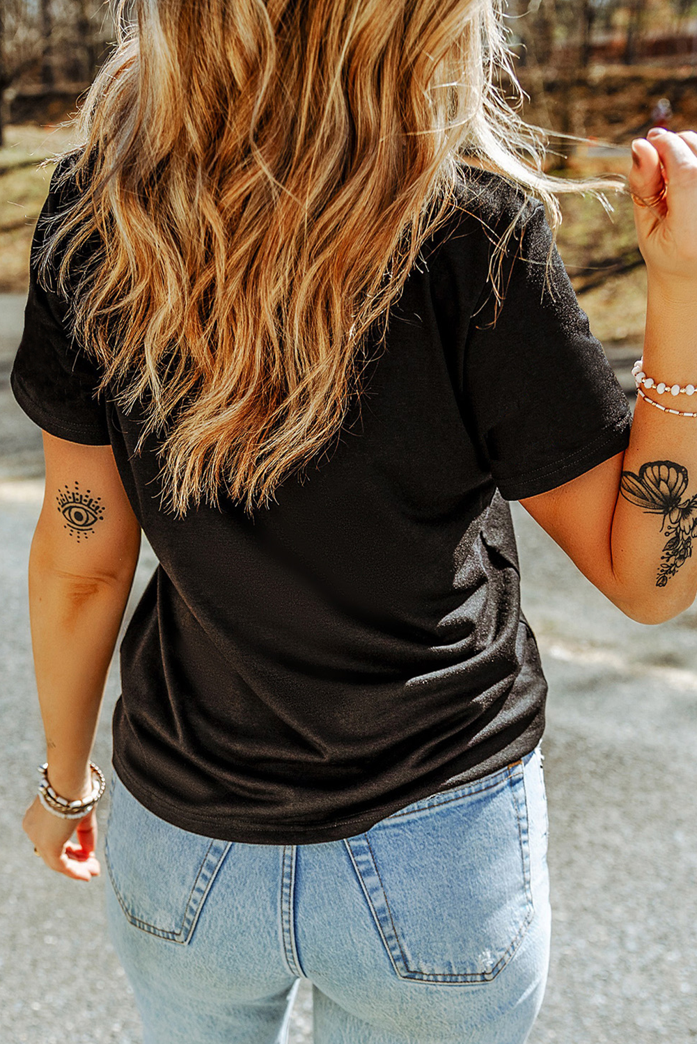  Aaria Tees