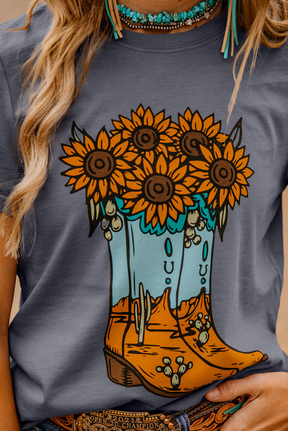  Aaria Tees