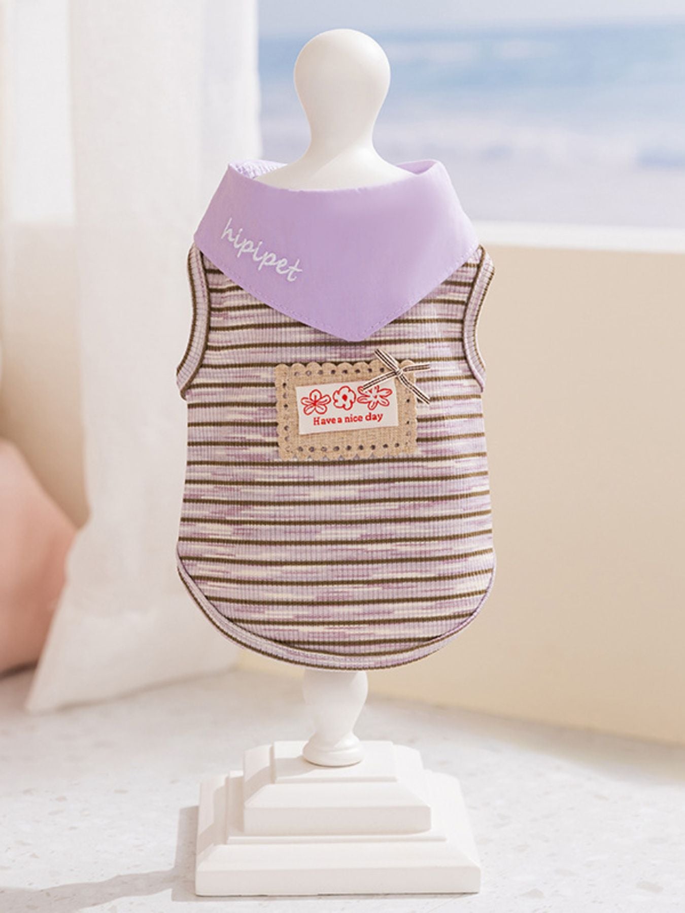 6d2b6113-912f-41b7-b960-2daa7c3a8ffc-Max Aaria Tees