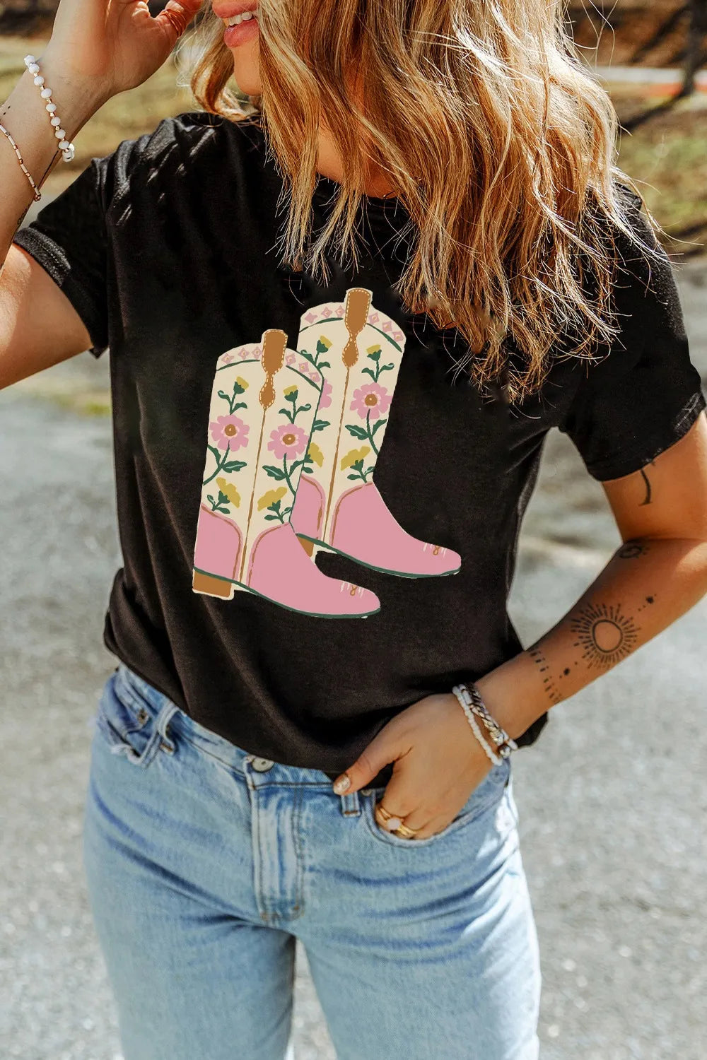  Aaria Tees