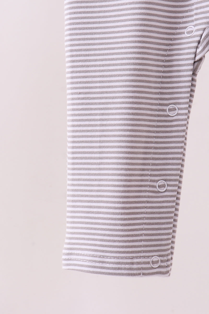 Aaria Tees