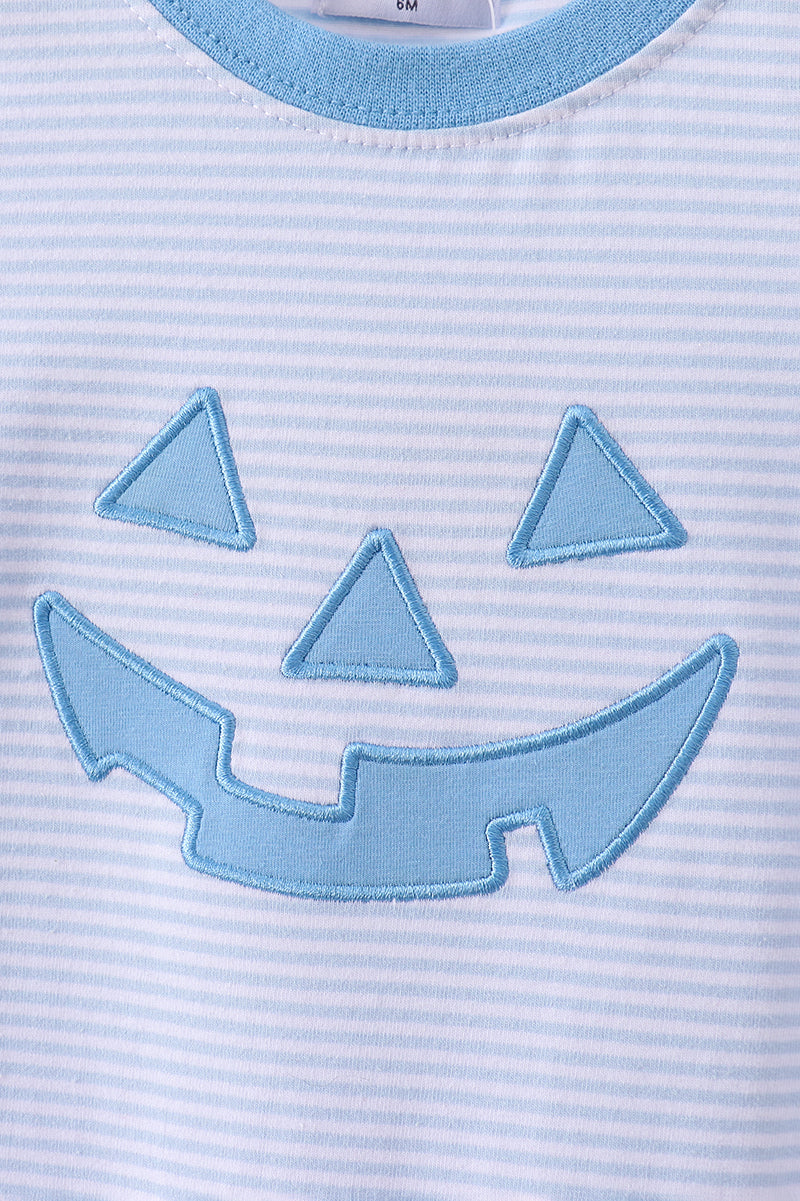  Aaria Tees
