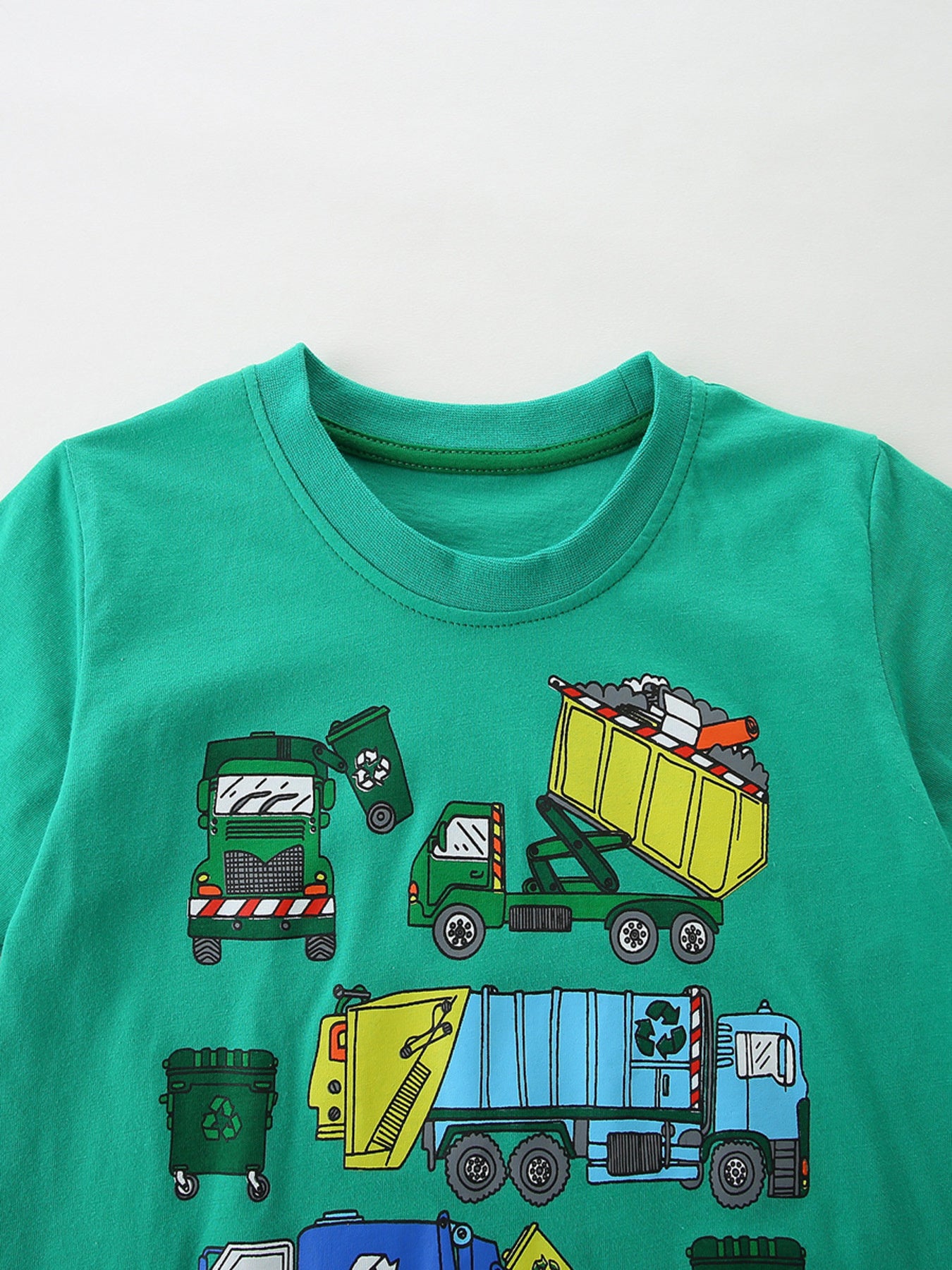 8c9c41e4458445299c77b6098ef6687b-Max Aaria Tees