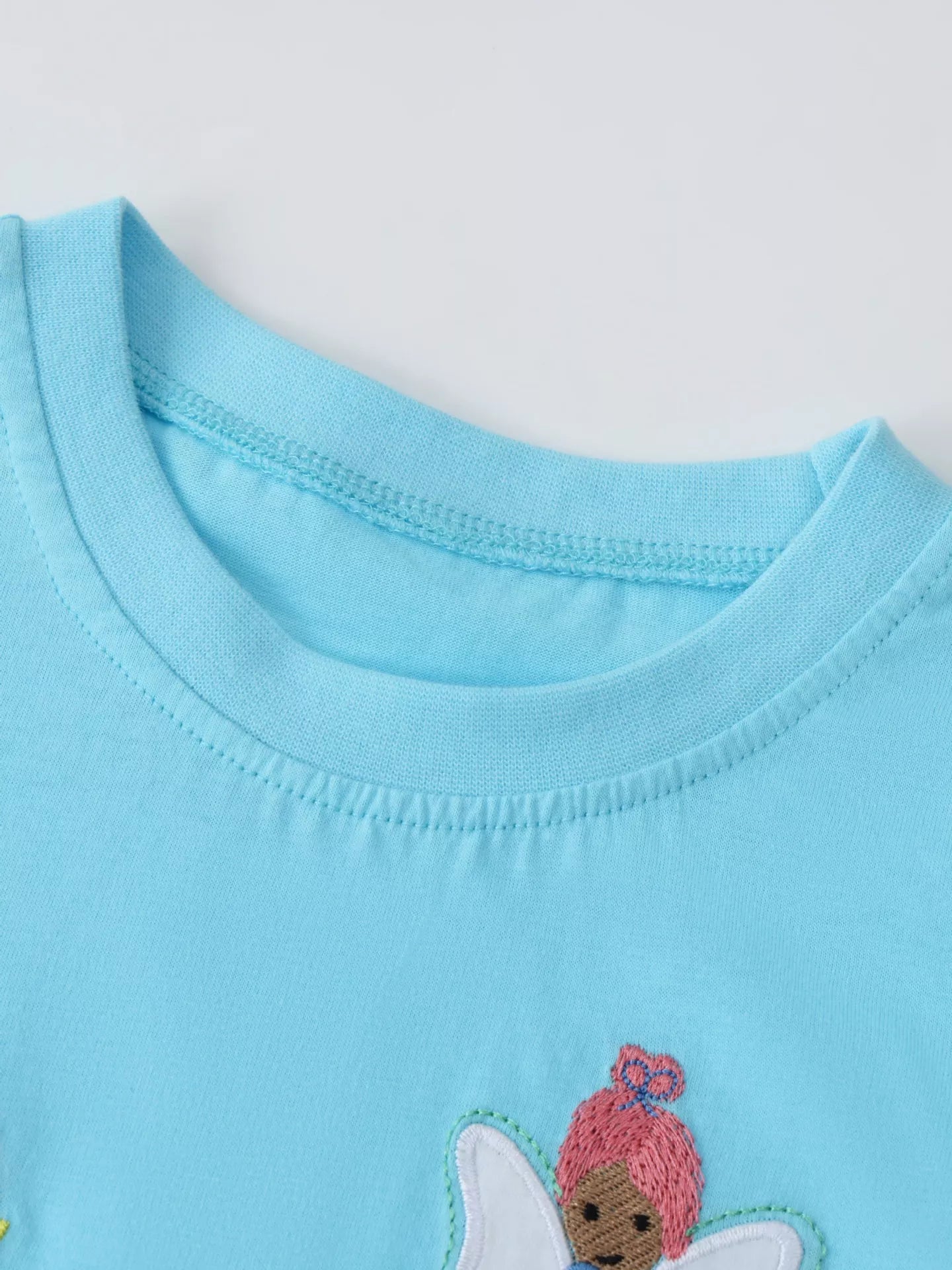 8d29fc651b0049c9a4beddd39da96c42-Max-Origin Aaria Tees