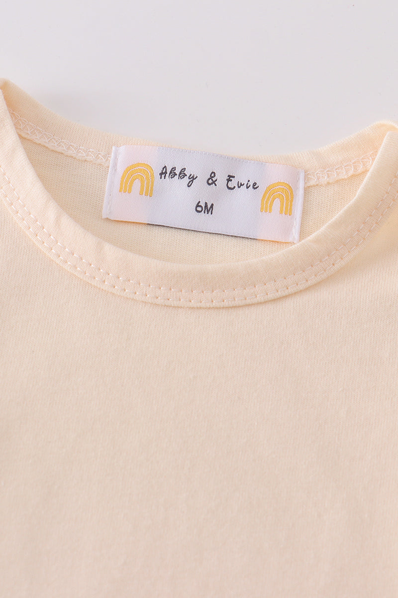  Aaria Tees