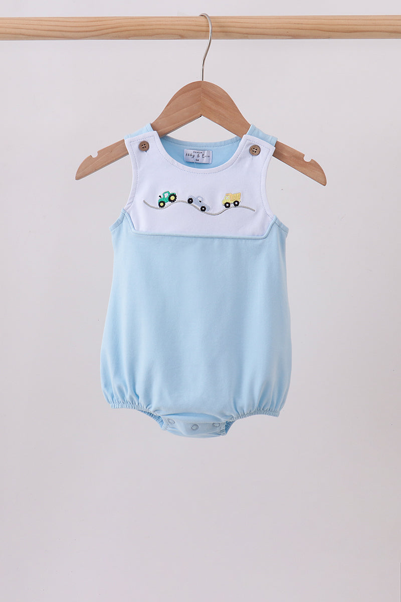  Aaria Tees