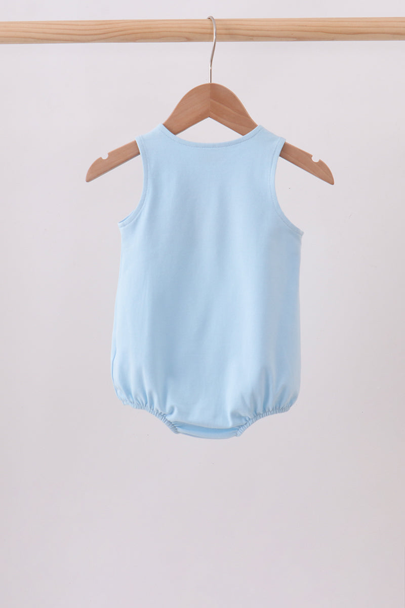  Aaria Tees