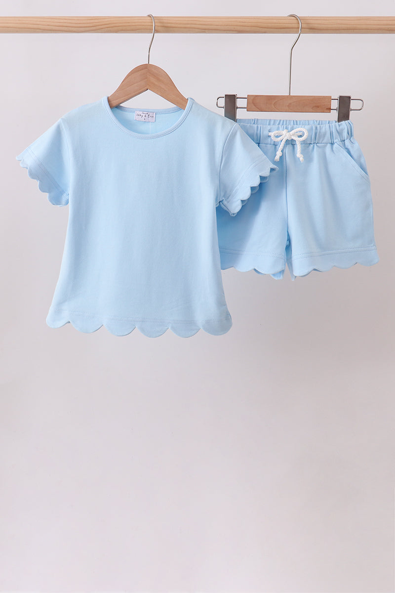  Aaria Tees