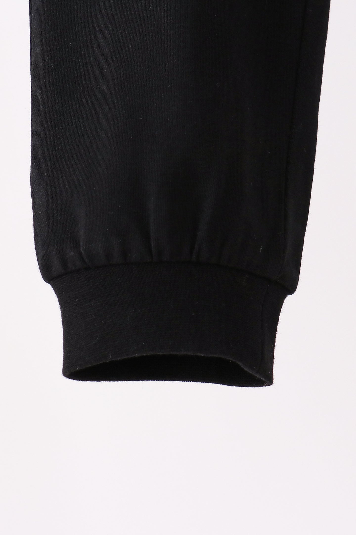  Aaria Tees