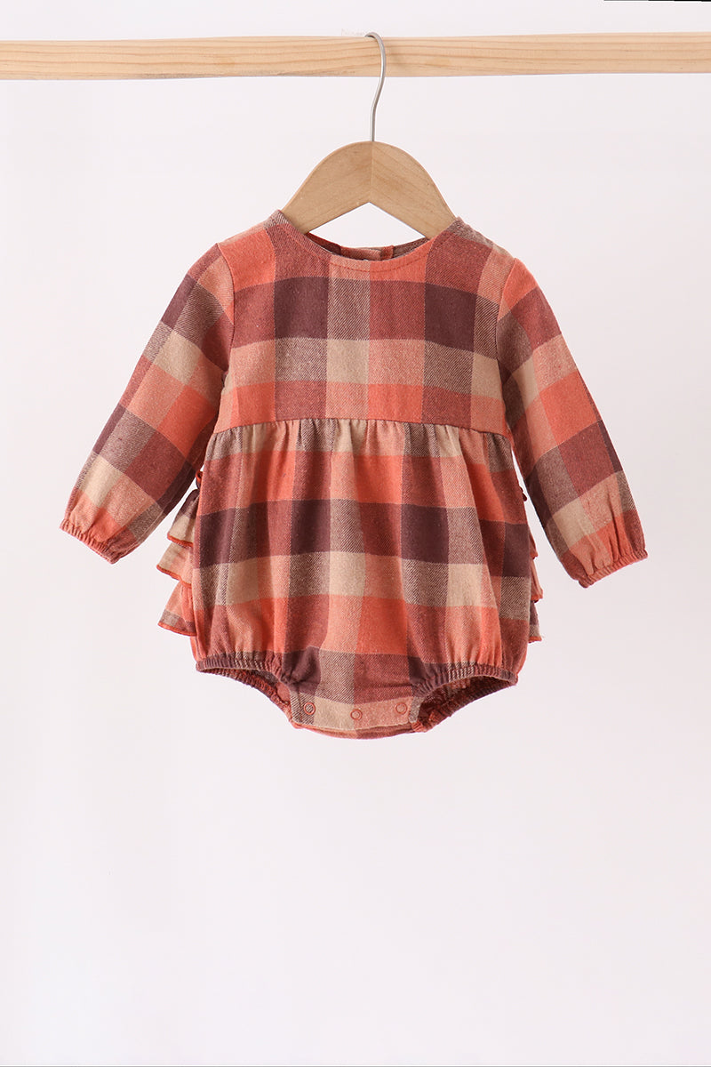  Aaria Tees