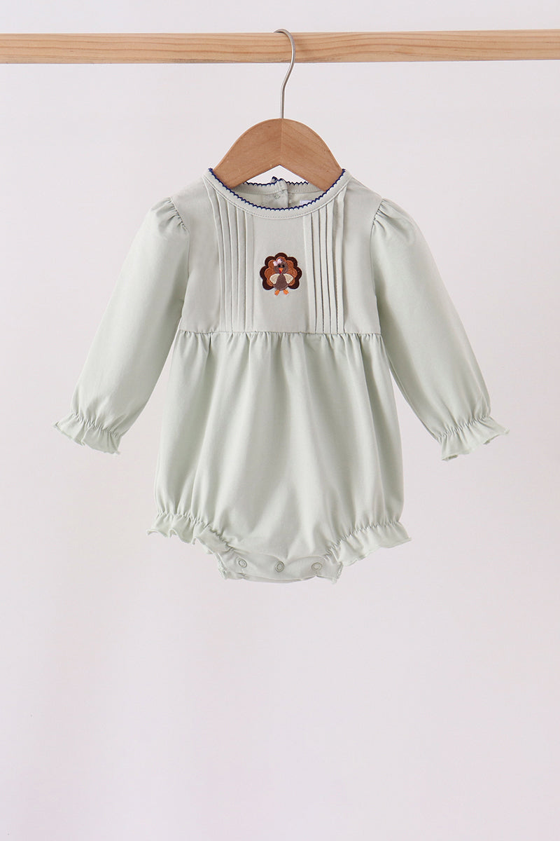  Aaria Tees