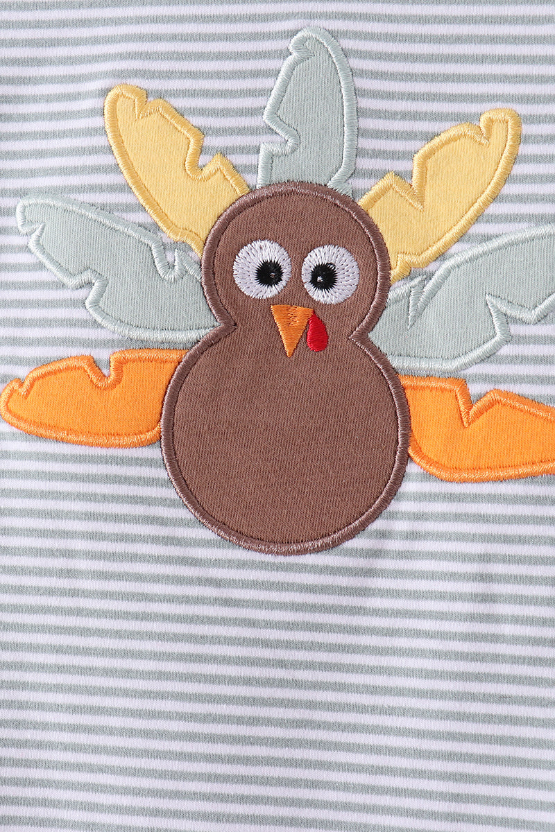  Aaria Tees