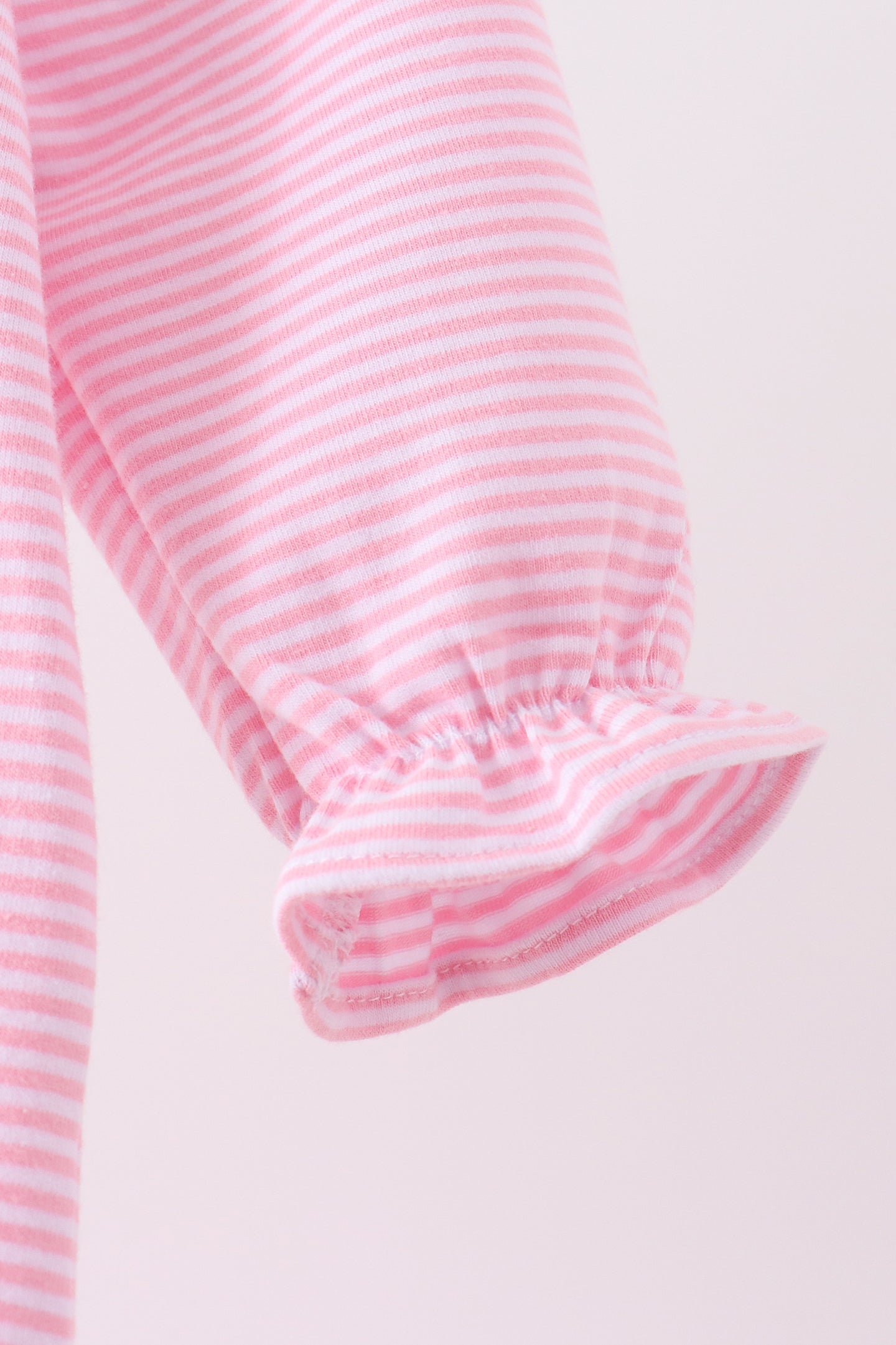 Aaria Tees