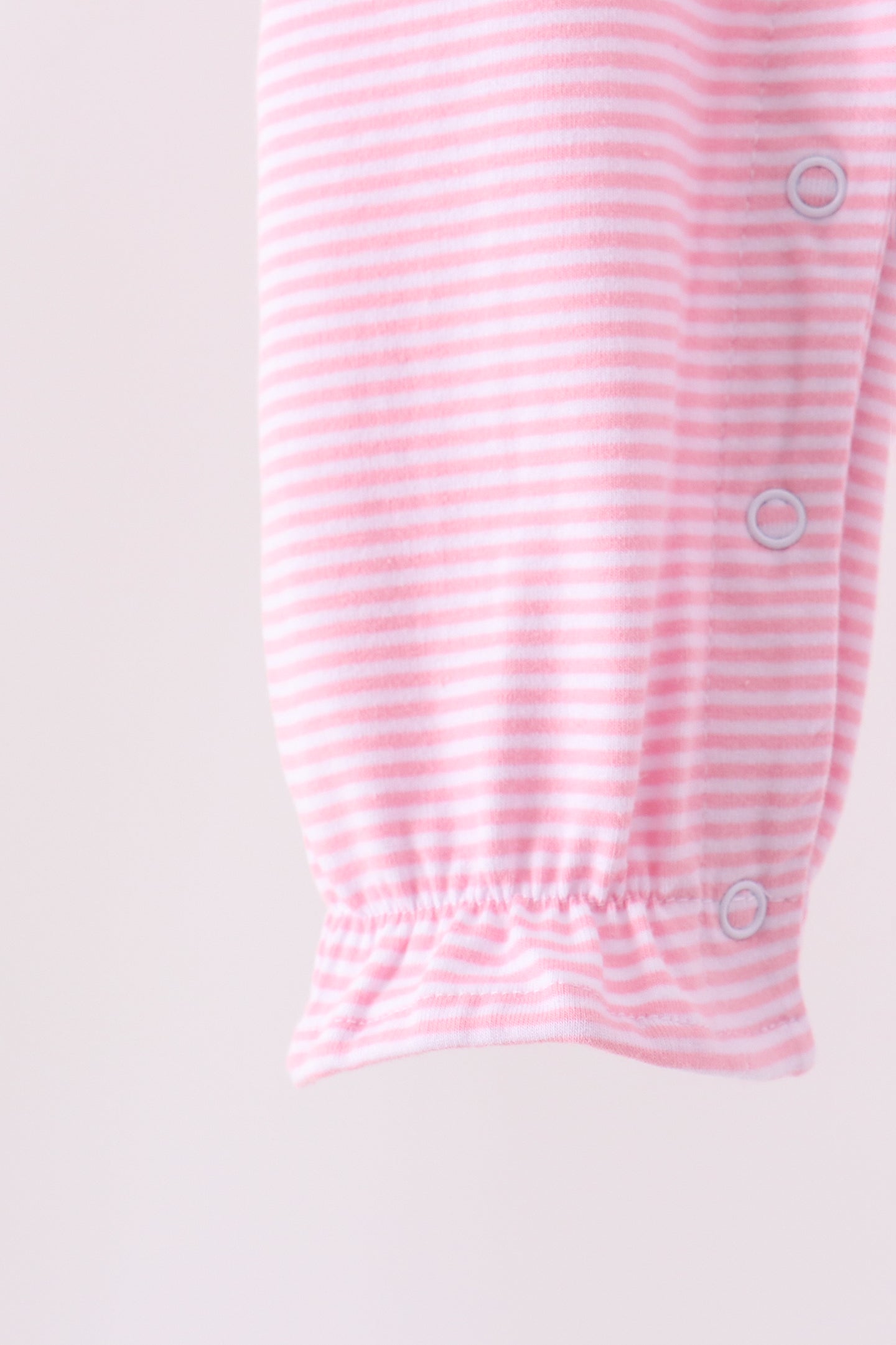  Aaria Tees